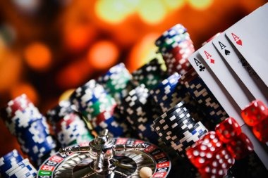 ipinslot platform dashboard showing football markets, live-dealer tables, and slot games